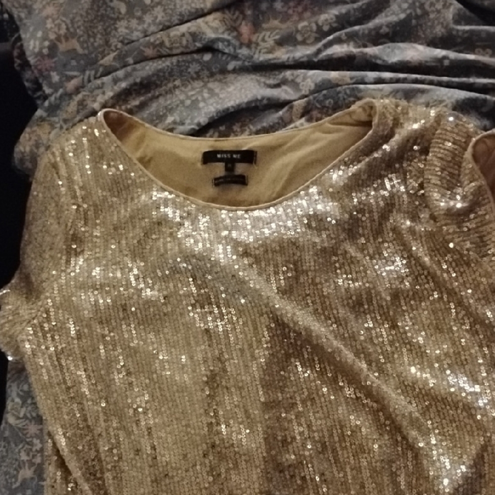 Women's Sequin Top-Miss Me